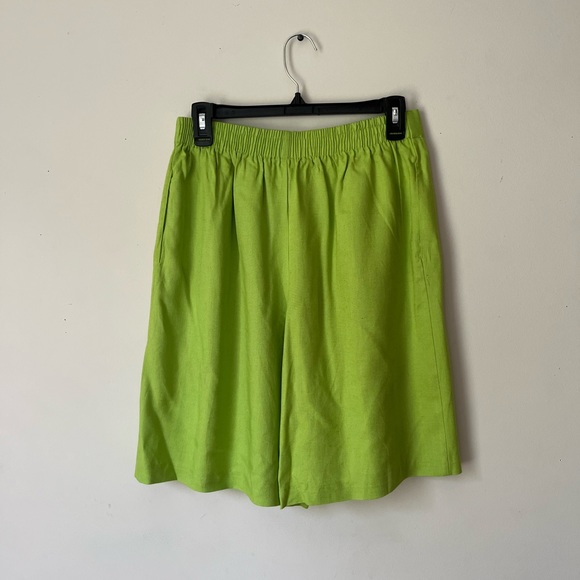 *SOLD* Vintage lime green long linen shorts - Picture 5 of 6